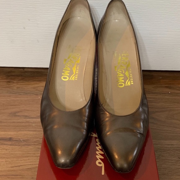 Vintage Salvatore Ferragamo Pumps